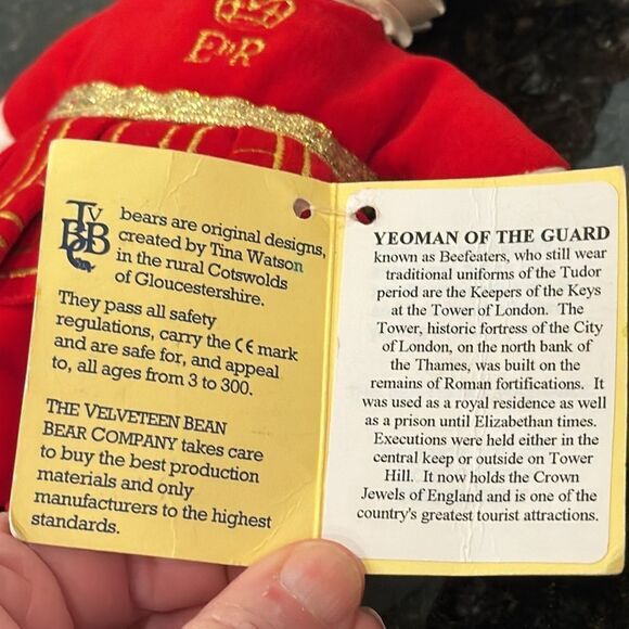 Vtg Velveteen Bean bear 8" Palace Yeoman Tower London Guard Beefeater GB UK - Picture 7 of 8